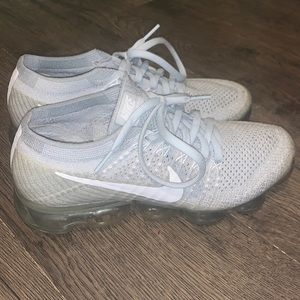 Nike Vapor Max shoes Size 8